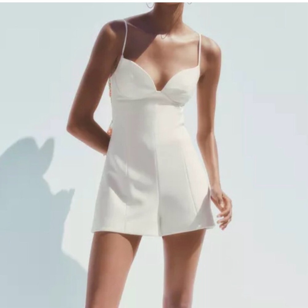 Zara - Floral Cut Out  Romper - White - Size XS